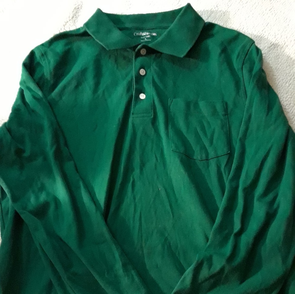 Green long sleeve shirt